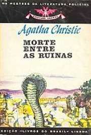 Hercule Poirot tinha bons motivos para perceber que a morte daquela mulher era algo inevitável. Era uma mulher cruel, odiada por todos, principalmente pelos seus próprios familiares e a sua morte seria um alívio para todos aqueles que se encontravam sob o poder de Mrs Boynton. Hercule Poirot dispõe apenas de 24h para descobrir o assassino. e recorda um comentário que ouviu, casualmente, quando se encontravam ainda em Jerusalém: "Compreendes que ela tem de ser morta, não compreendes?"