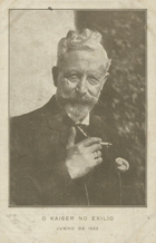 O Kaiser no exílio, Junho de 1922 : [Guerra 1914-1918]. - [Porto] : A.L.B., 1922. - 1 postal : sépia ; 14x9 cm