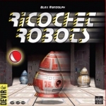 
						Ricochet Robots está mais para um quebra-cabeças do que para um jogo, o que explica existirem tantas soluções possíveis para uma rodada. O jogo vem com quatro tabuleiros de 2 lados, que juntos formam o tabuleiro central, uma sala grande com paredes espalhadas por ela. Em cima desse tabuleiro, são posicionados 4 robôs. A ideia de cada turno é levar um robô de determinada cor para um local selecionado randomicamente. O problema é que assim que o robô começa a se mover, ele tem que continuar em linha reta até encontrar uma parede ou um outro robô que o pare. Com isso os jogadores tem que descobrir sequencias, muitas vezes movendo mais de um robô ao mesmo tempo, para conseguir levar o Robô ao seu destino.					
				 -  Jogos Abstratos -  Labirinto; Quebra-Cabeça -  Tabuleiro Modular; Administração de Cartas; Colecionar Componentes; Jogadores com Diferentes Habilidades