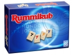 
						Rummikub foi inventado por Efraim Hertzano , um judeu romeno que imigrou para a Palestina em 1930. Ele fez à mão os primeiros conjuntos com sua família no quintal de sua casa . O jogo combina elementos de rummy, dominó , mahjong e xadrez. Hertzano vendeu o primeiros conjuntos porta-a- porta e em regime de consignação em pequenas lojas. Ao longo dos anos, a família licenciou a outros países e tornou-se o primeiro jogo de exportação de Israel. Em 1977 foi lançado e tornou-se um best-seller de jogos nos Estados Unidos.<br />
<br />
Um jogo para toda a família e requer estratégia e atenção. Cada participante recebe 14 pedras e precisa ser o primeiro a baixar todas elas sobre a mesa. Todos compartilham as séries ou as sequências numéricas formadas.					
				 -  Jogos Abstratos -  Estratégia Abstrata; Jogo de Dados; Exploração; Faroeste -  Colecionar Componentes; Jogadores com Diferentes Habilidades; Ordem de Fases Variável; Construção de Rotas